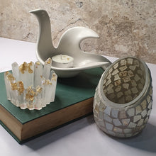 Load image into Gallery viewer, Robyn Candle Holder
