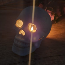 Load image into Gallery viewer, Skull Candle Holder
